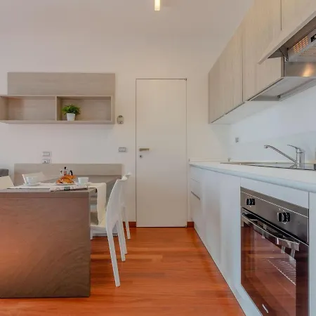 Centrally Located Apartment In Giulianova Near The Sea * Giulianova
