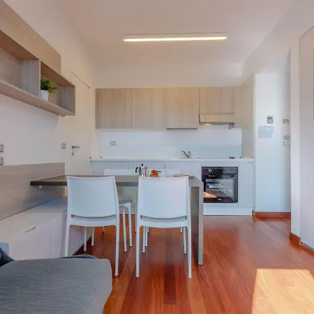 Lejlighed Centrally Located Apartment In Giulianova Near The Sea